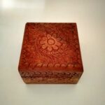 Idea Regalo Scatola in legno lavorata a mano con Sapone di Aleppo 16% Olio di Alloro 200gr. - immagine 2